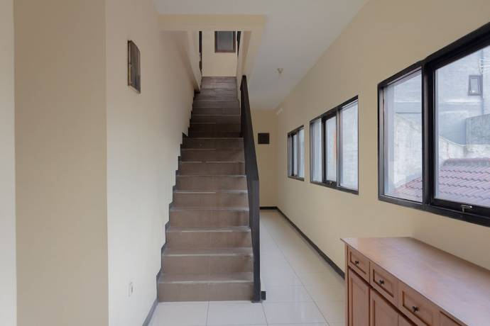 Imagen de los interiores del Hotel Oyo 137 Permata Tawakal. Foto 16
