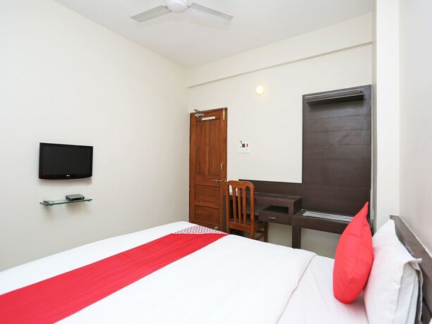 Imagen de la habitación del Hotel Oyo 14577 Vijay Palace. Foto 38