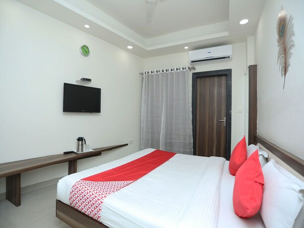 Imagen de la habitación del Hotel Oyo 14593 Shree Vatika Smart Rooms. Foto 8