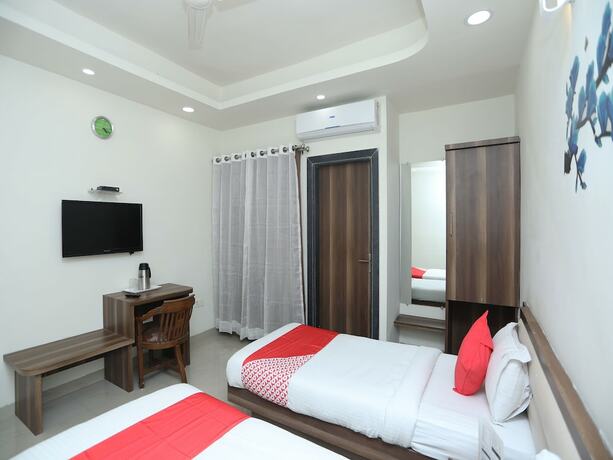 Imagen de la habitación del Hotel Oyo 14593 Shree Vatika Smart Rooms. Foto 14