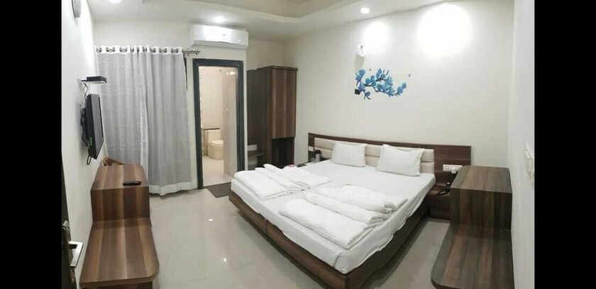 Imagen de la habitación del Hotel Oyo 14593 Shree Vatika Smart Rooms. Foto 17