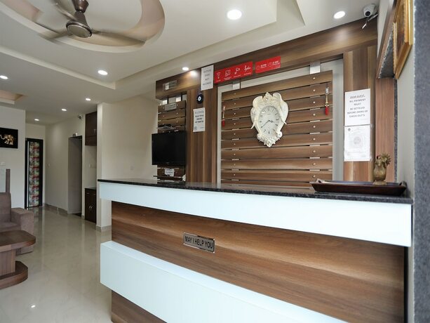Imagen de los interiores del Hotel Oyo 14593 Shree Vatika Smart Rooms. Foto 37
