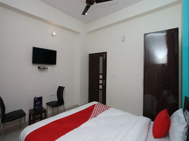 Imagen de la habitación del Hotel Oyo 14634 Star Guest House. Foto 34