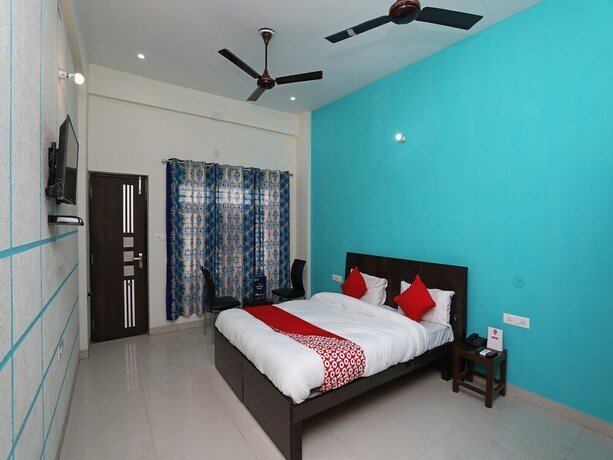 Imagen de la habitación del Hotel Oyo 14634 Star Guest House. Foto 36