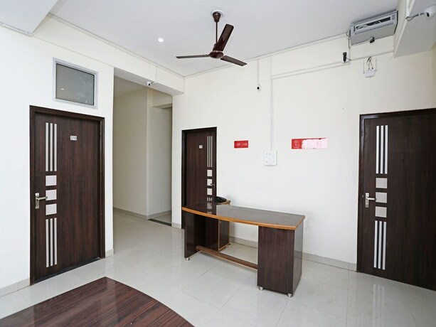 Imagen de los interiores del Hotel Oyo 14634 Star Guest House. Foto 40