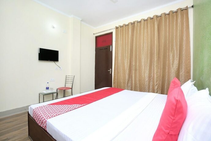 Imagen de la habitación del Hotel Oyo 15067 Ashoka. Foto 8