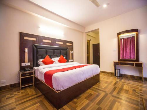 Imagen general del Hotel Oyo 15074 Neha Regency. Foto 2