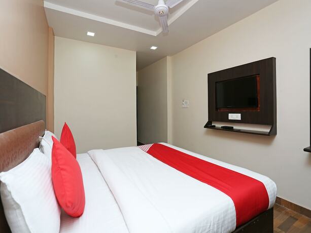 Imagen de la habitación del Hotel Oyo 15098 Crystal. Foto 5