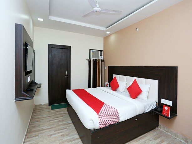 Imagen de la habitación del Hotel Oyo 15098 Crystal. Foto 13