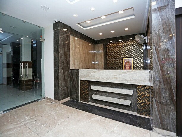 Imagen de los interiores del Hotel Oyo 15098 Crystal. Foto 15