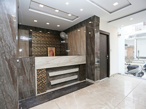 Imagen de los interiores del Hotel Oyo 15098 Crystal. Foto 17
