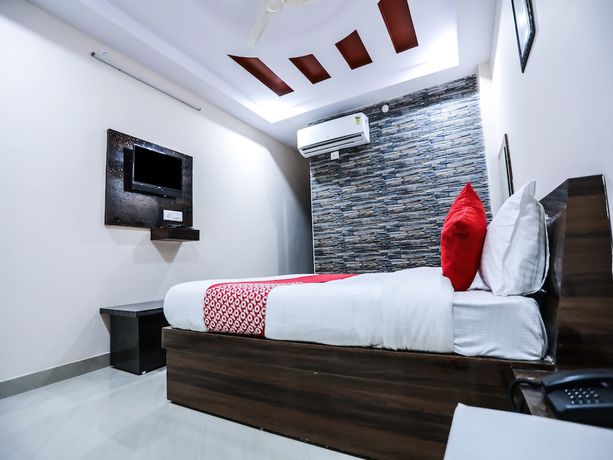 Imagen de la habitación del Hotel Oyo 15259 Smart City. Foto 13