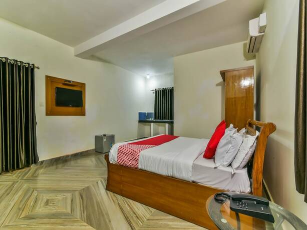 Imagen de la habitación del Hotel Oyo 15487 Ashoka King. Foto 4