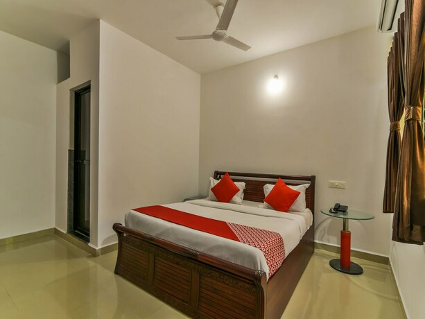 Imagen de la habitación del Hotel Oyo 15487 Ashoka King. Foto 12