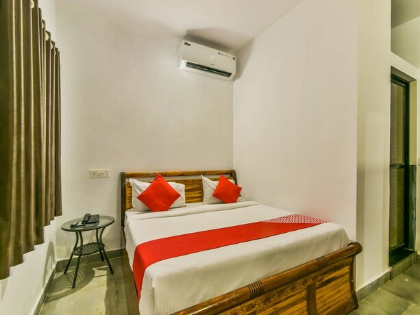 Imagen de la habitación del Hotel Oyo 15487 Ashoka King. Foto 13