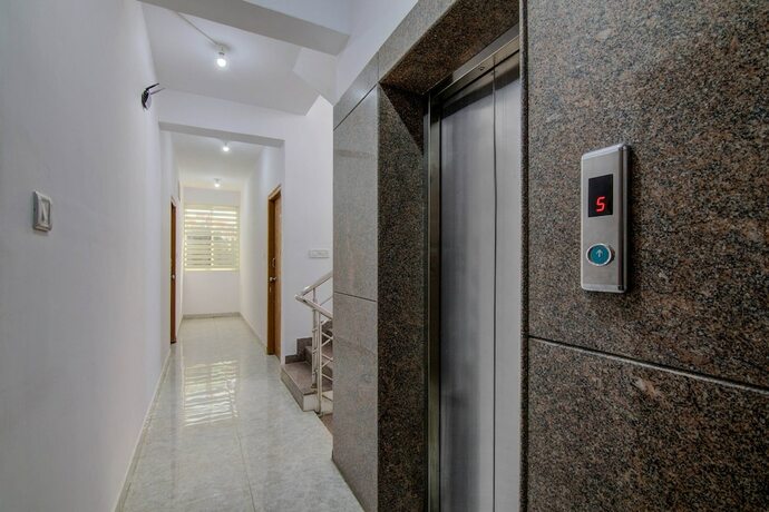 Imagen general del Hotel Oyo 15695 Varcity Comforts. Foto 18