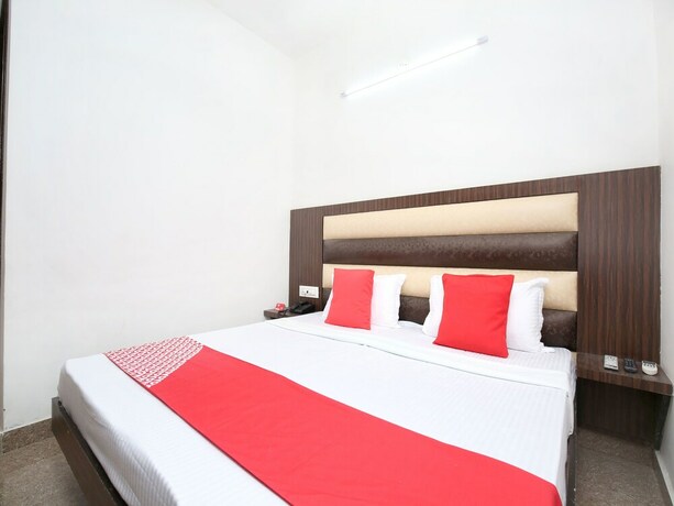 Imagen de la habitación del Hotel Oyo 15863 Royal Vij. Foto 27