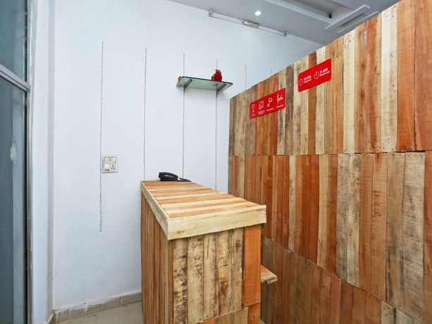 Imagen de los interiores del Hotel Oyo 15994 Bullet Inn and Lounge. Foto 19