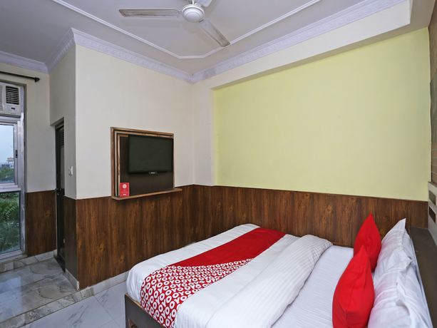 Imagen de la habitación del Hotel Oyo 15994 Bullet Inn and Lounge. Foto 7