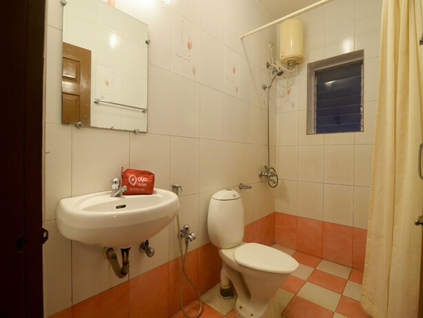 Imagen de la habitación del Hotel Oyo 16096 Flagship Purushottam Mapusa. Foto 9