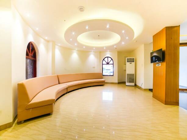 Imagen de los interiores del Hotel Oyo 16096 Flagship Purushottam Mapusa. Foto 16