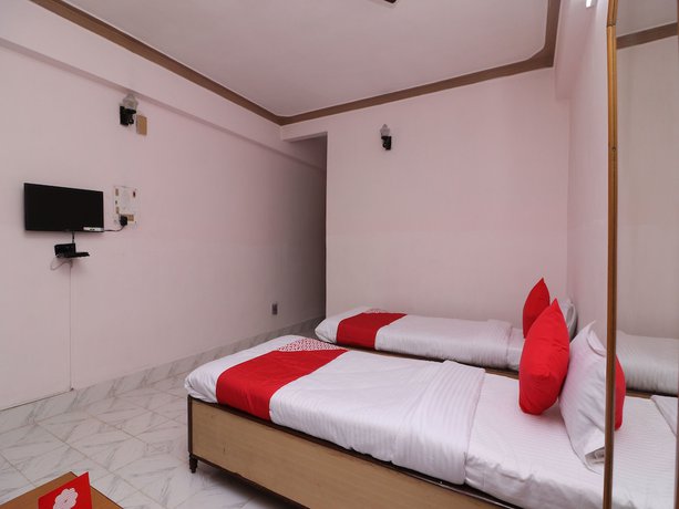 Imagen de la habitación del Hotel Oyo 16112 Uruvela International. Foto 5