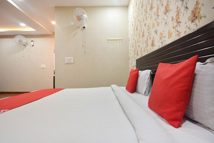 Imagen de la habitación del Hotel Oyo 16515 Bombay Residency. Foto 18