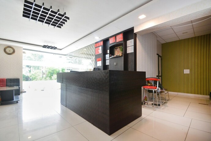 Imagen de los interiores del Hotel Oyo 16515 Bombay Residency. Foto 30