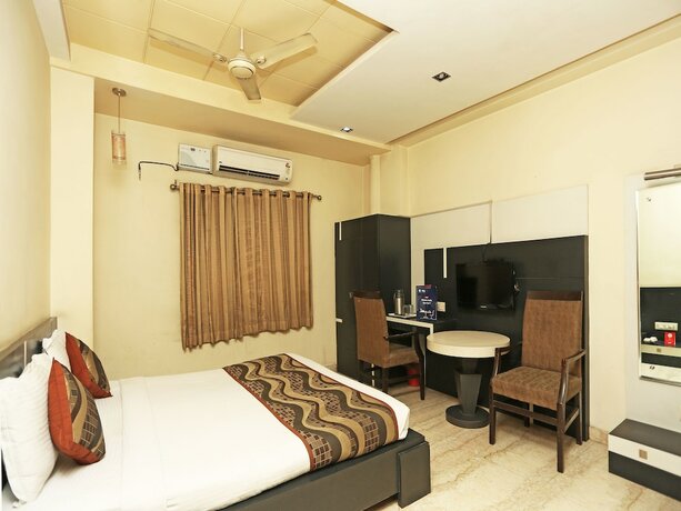 Imagen de la habitación del Hotel Oyo 1671 Sundaram. Foto 19