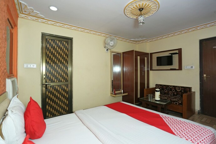Imagen de la habitación del Hotel Oyo 16782 Shree Ganesh and Restaurant. Foto 4
