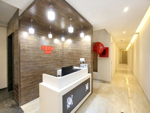 Imagen de los interiores del Hotel Oyo 17199 Clg Grand. Foto 34