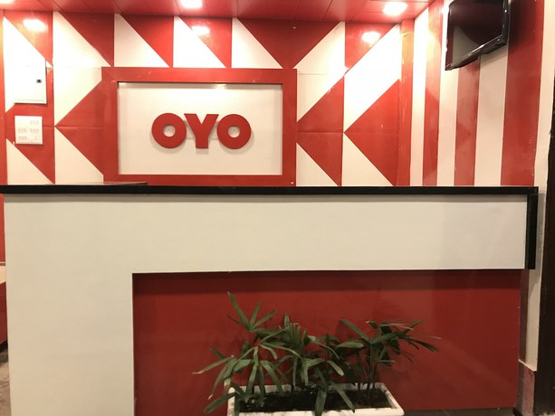 Imagen de los interiores del Hotel Oyo 17443 Tirupati Residency. Foto 17
