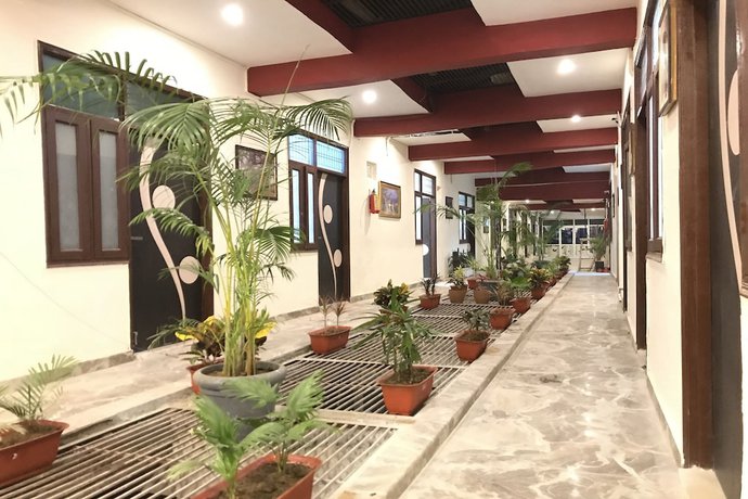 Imagen de los interiores del Hotel Oyo 17443 Tirupati Residency. Foto 20