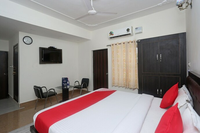 Imagen de la habitación del Hotel Oyo 18301 A-one. Foto 24