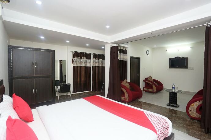 Imagen de la habitación del Hotel Oyo 18301 A-one. Foto 28