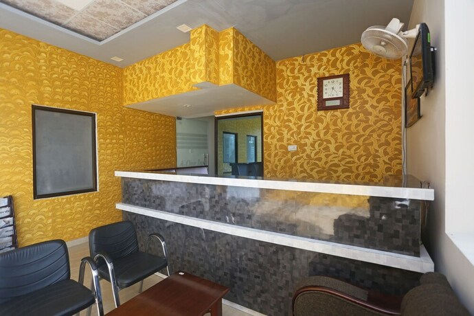 Imagen de los interiores del Hotel Oyo 18301 A-one. Foto 35