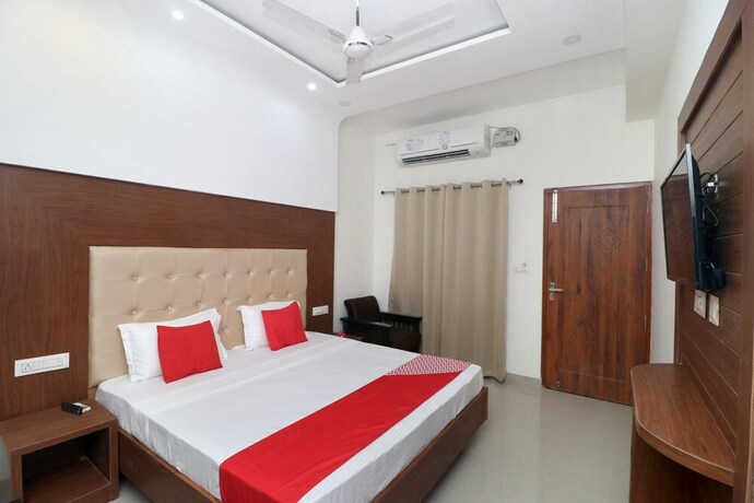 Imagen de la habitación del Hotel Oyo 18504 Safari. Foto 23