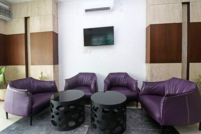 Imagen de los interiores del Hotel Oyo 19296 Joy Inn and Suites. Foto 30