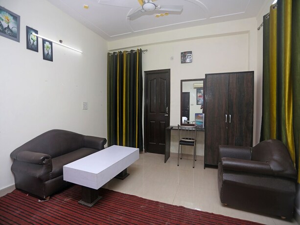 Imagen de la habitación del Hotel Oyo 19472 Highway Regency. Foto 9