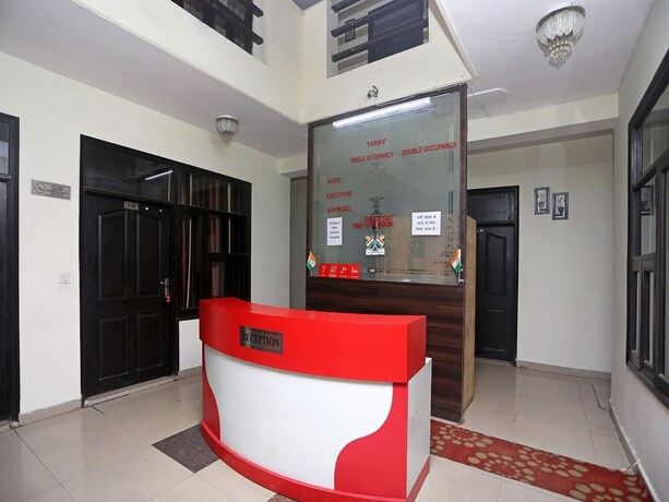 Imagen de los interiores del Hotel Oyo 19472 Highway Regency. Foto 17