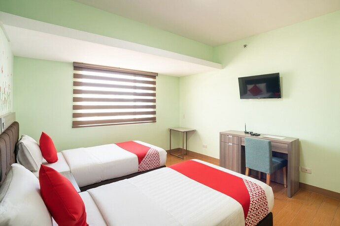 Imagen de la habitación del Hotel Oyo 196 Destiny Hotel. Foto 5