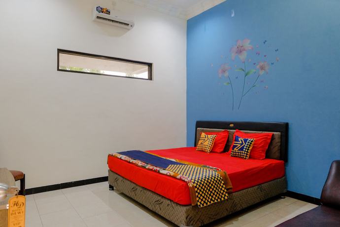 Imagen de la habitación del Hotel Oyo 1971 Dewi. Foto 10