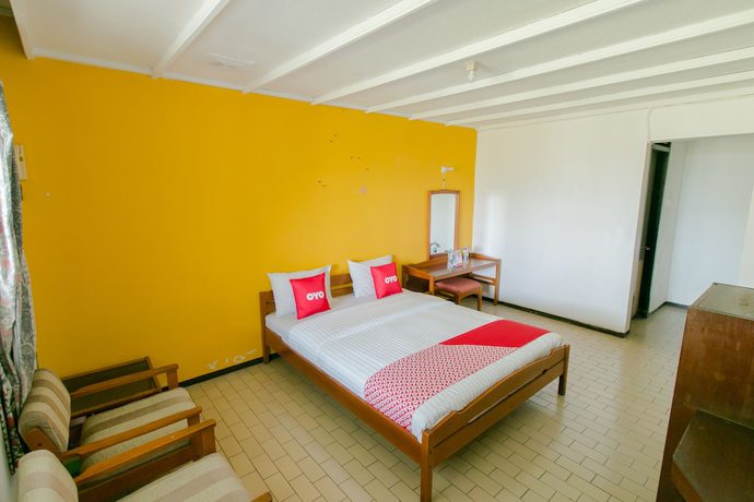 Imagen de la habitación del Hotel Oyo 1996 Koneng. Foto 4