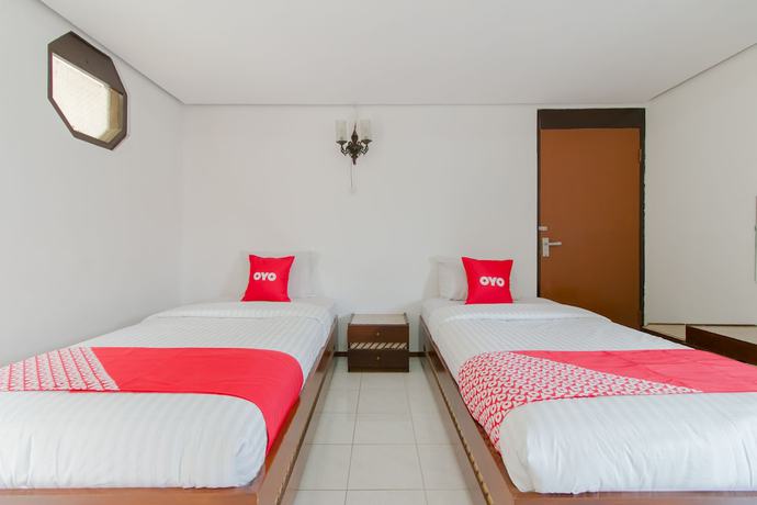 Imagen de la habitación del Hotel Oyo 1996 Koneng. Foto 5