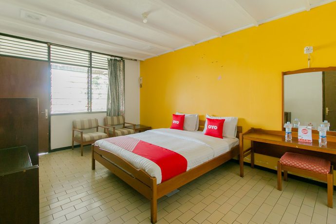 Imagen de la habitación del Hotel Oyo 1996 Koneng. Foto 8