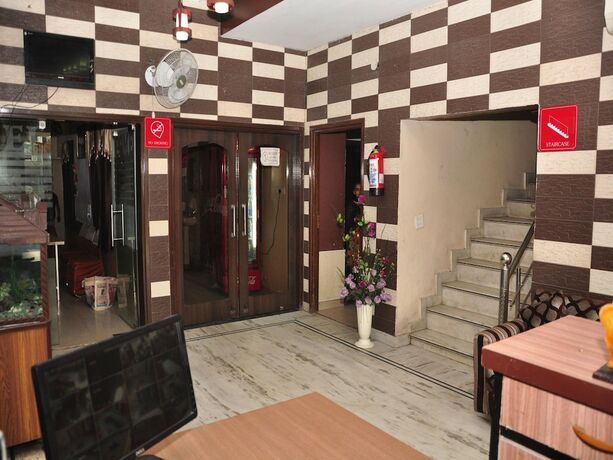 Imagen de los interiores del Hotel Oyo 2130 Hk Continental. Foto 20