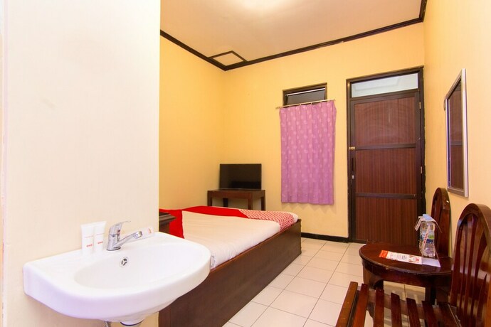 Imagen de la habitación del Hotel Oyo 2162 Pondok Wisata Sri Widodo. Foto 22