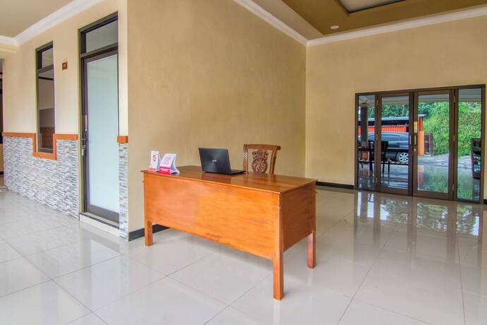 Imagen de los interiores del Hotel Oyo 2162 Pondok Wisata Sri Widodo. Foto 34