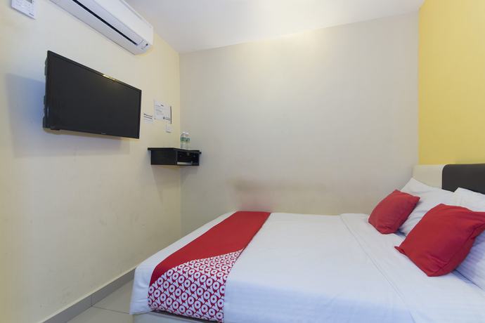 Imagen de los exteriores del Hotel Oyo 220 Sri Maluri. Foto 14