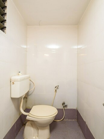 Imagen de la habitación del Hotel Oyo 22066 Mayur. Foto 21